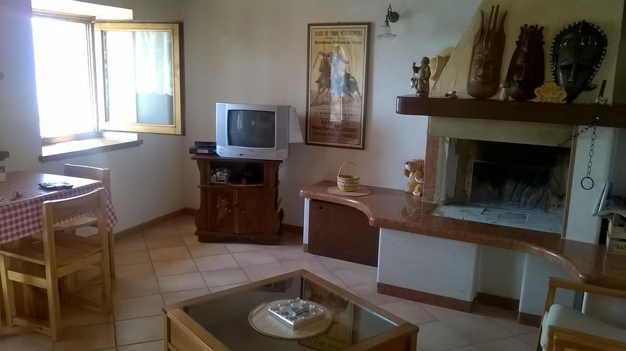 הוילה סן זנו די מונטניה Casa Rita מראה חיצוני תמונה